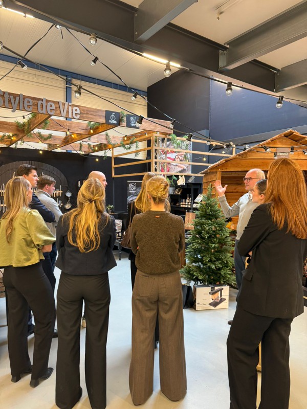 Bedrijfspresentatie / bezoek Young M&A Den Haag